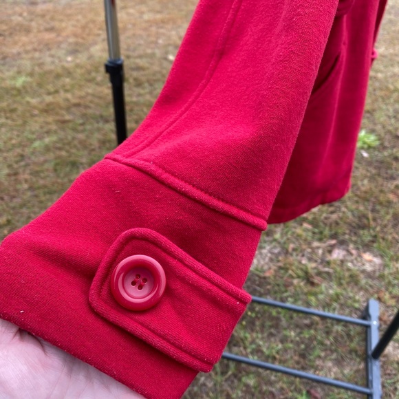 Red pea coat Lg. Cotton polyester & machine washable. - Picture 6 of 8